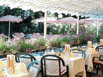 Mercure Nimes Ouest Hotel Exterior foto