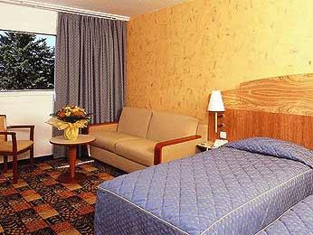 Mercure Nimes Ouest Hotel Exterior foto